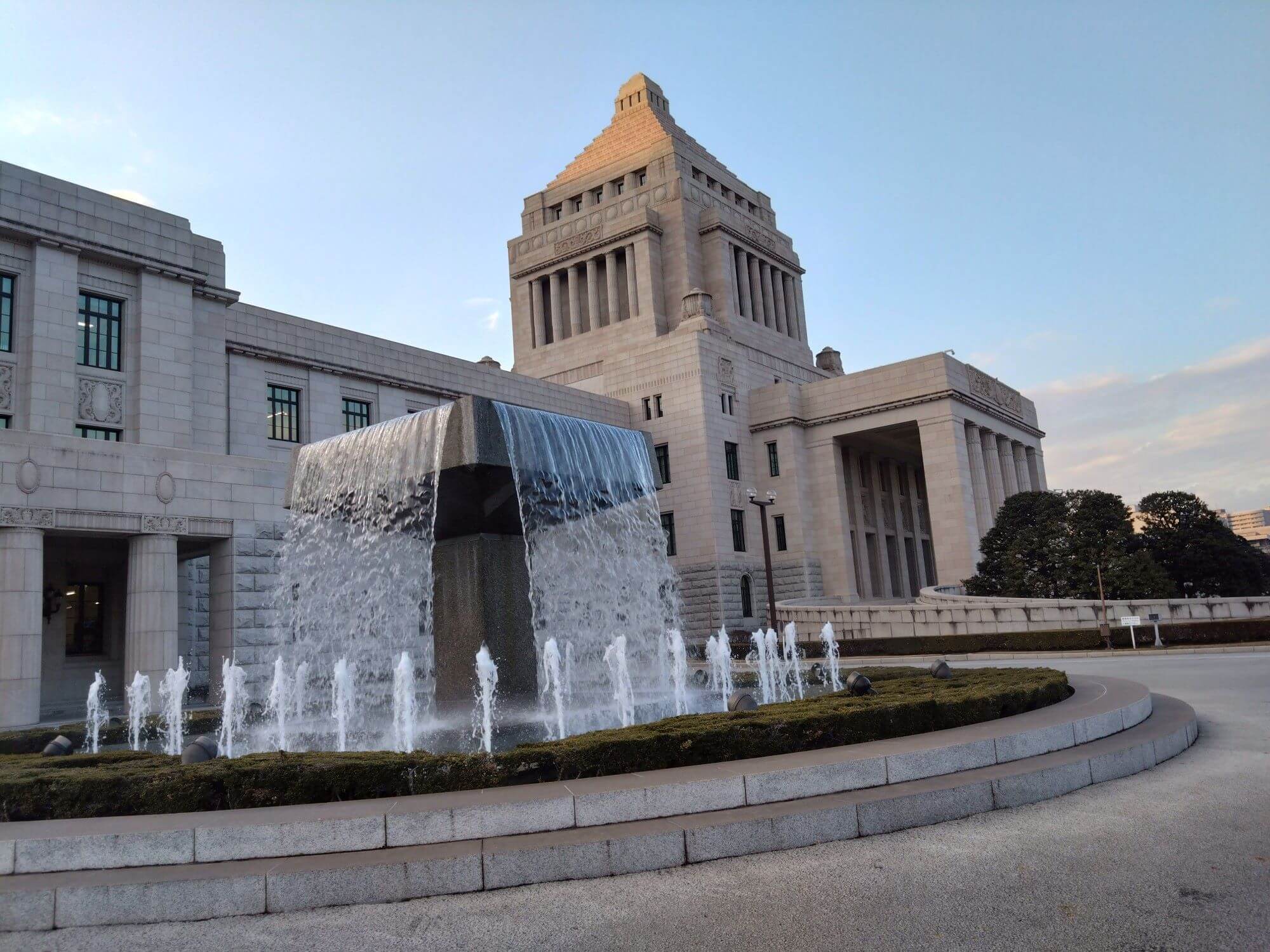 中島岳志「簗農水大臣は議員辞職するべき」