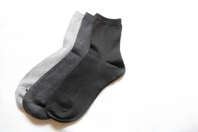 UNIQLOがソックス値上げを撤回で大竹が語った「靴下だけは2日履く気になんないからね」にスタジオ驚愕！水谷アナ「パンツは…？」